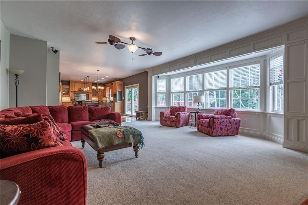 219 McCombs Road Venetia, PA 15367 - Photo 19 of 25 Gallery Image 19