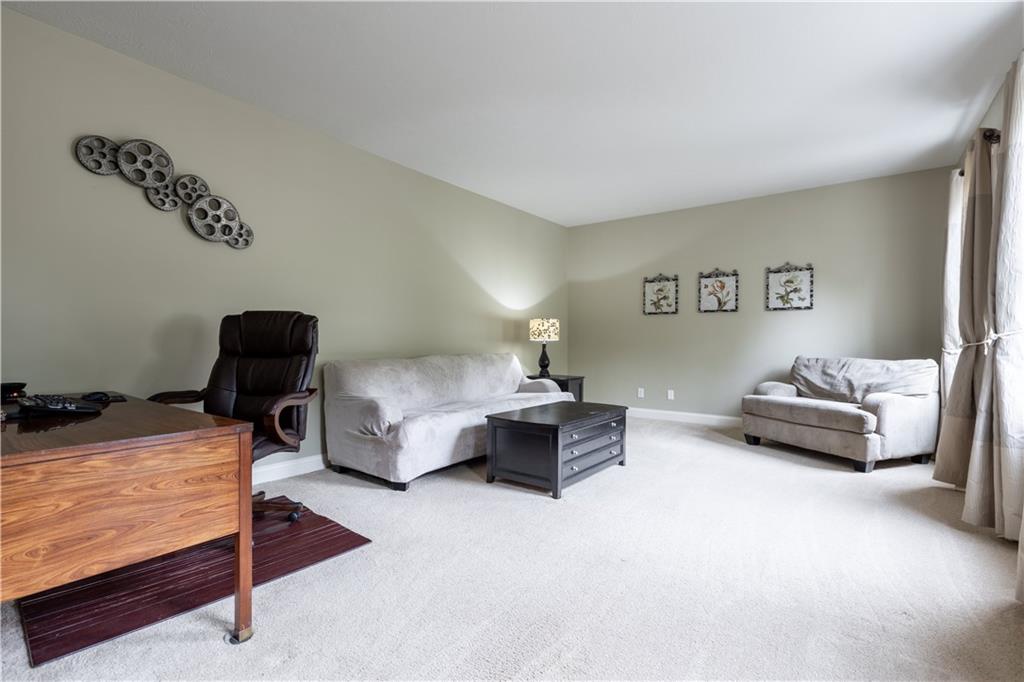 219 McCombs Road Venetia, PA 15367 - Photo 6 of 25 Gallery Image 6