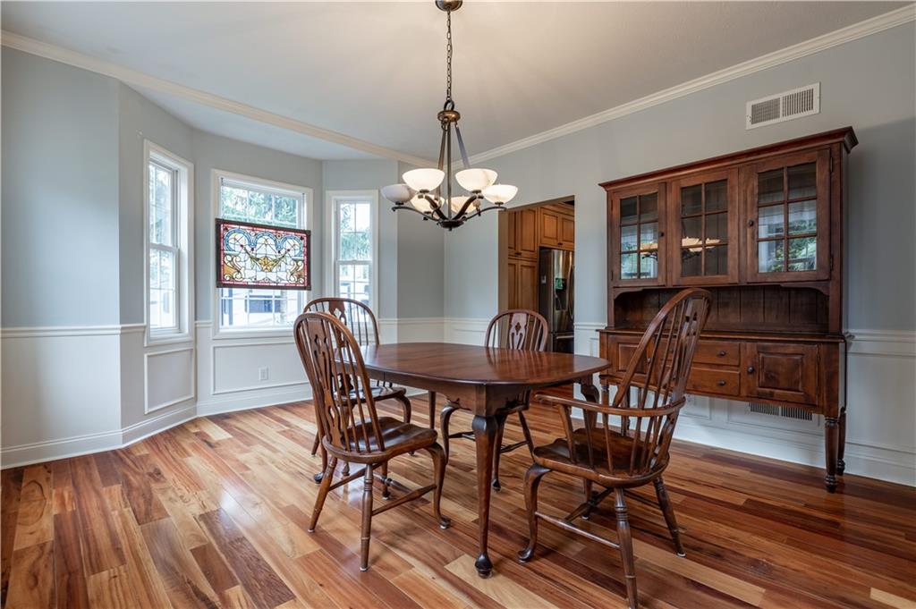 219 McCombs Road Venetia, PA 15367 - Photo 8 of 25 Gallery Image 8