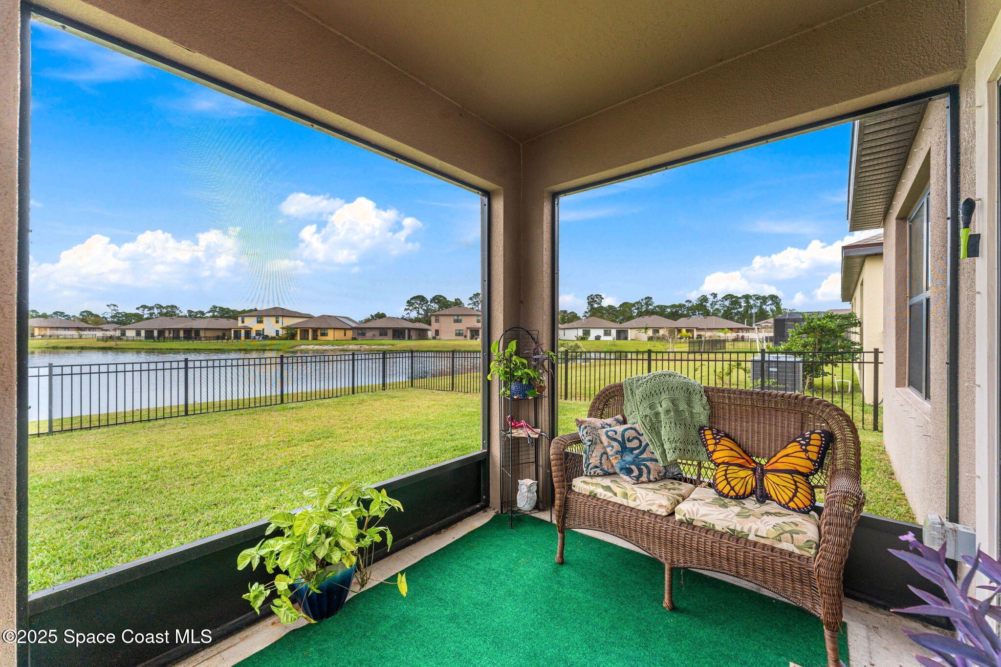 4901 Talbot Boulevard Cocoa, FL 32926 - Photo 24 of 39 a view of a ocean from a balcony