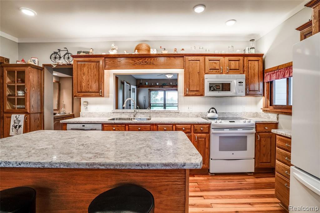 4308 Cook Road Swartz Creek, MI 48473 - Photo 27 of 44