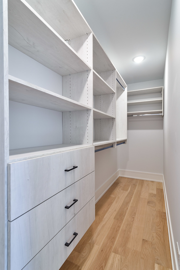 1907 West Wolfram Street Chicago, IL 60657 - Photo 23 of 35