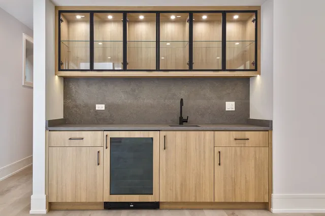 $2,095,000 | 1907 West Wolfram Street, Chicago, IL 60657