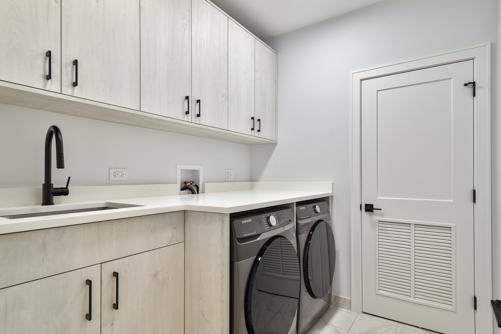 1907 West Wolfram Street Chicago, IL 60657 - Photo 29 of 35