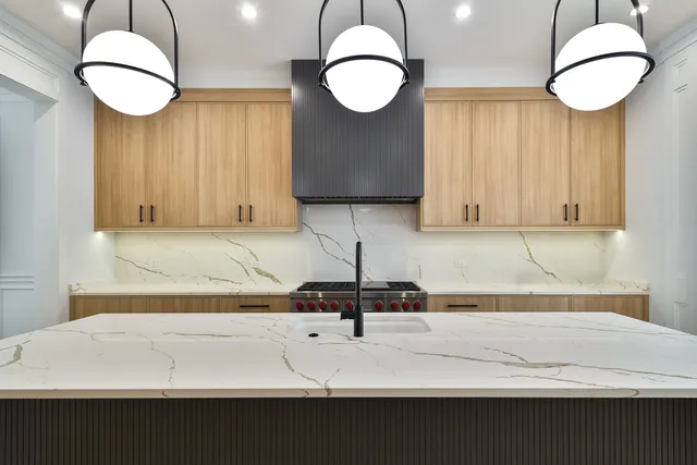 $2,095,000 | 1907 West Wolfram Street, Chicago, IL 60657