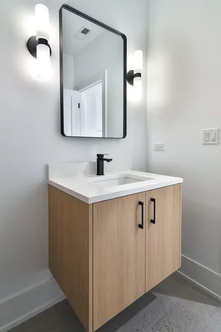 $2,095,000 | 1907 West Wolfram Street, Chicago, IL 60657