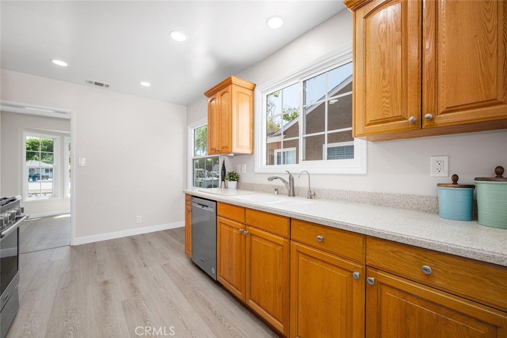 3819 North Studebaker Road Long Beach, CA 90808 - Photo 14 of 62 Kitchen