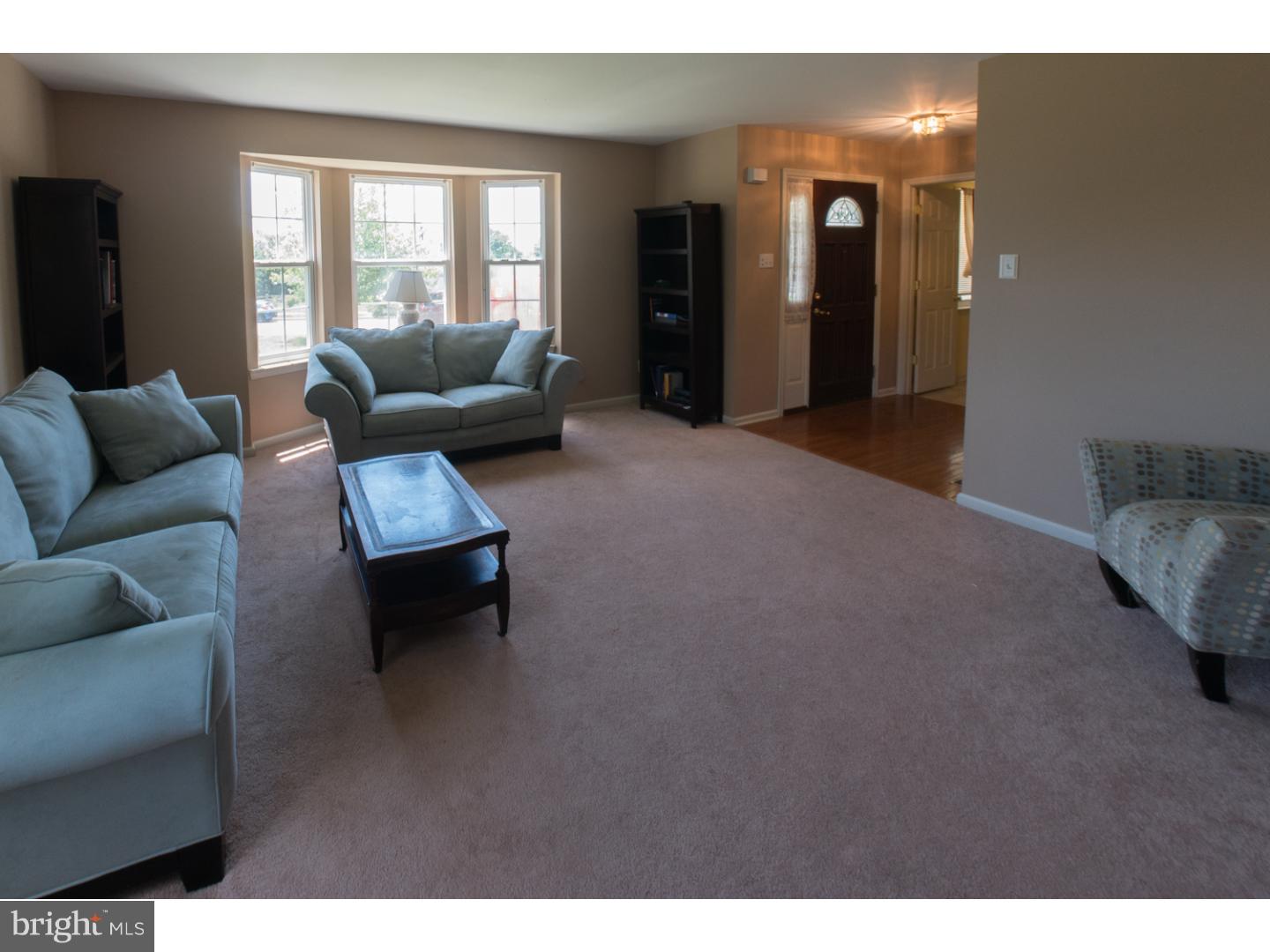 603 Tryens Road Aston, PA 19014 - Photo 4 of 25 Family Room