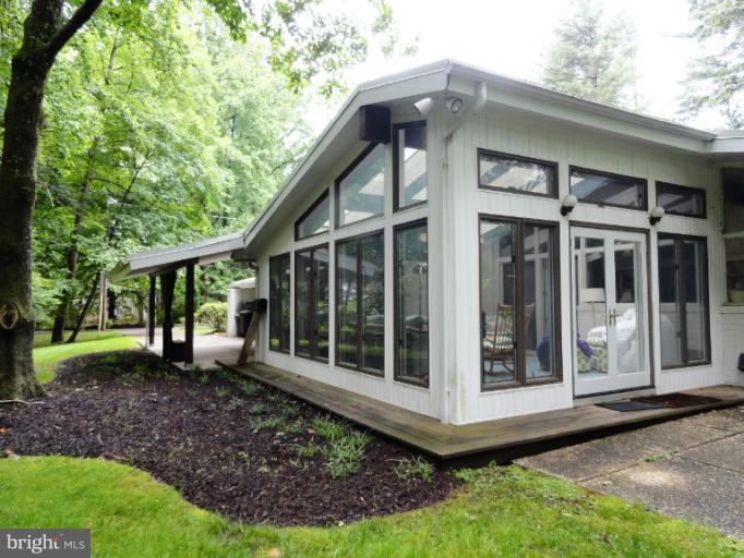 3515 Gardenview Road Pikesville, MD 21208 - Photo 18 of 25 Exterior Sunroom Addition