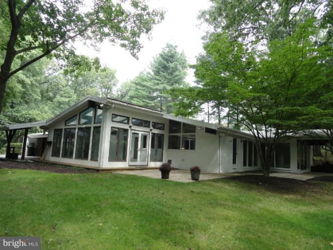 3515 Gardenview Road Pikesville, MD 21208 - Photo 21 of 25 View - Rear