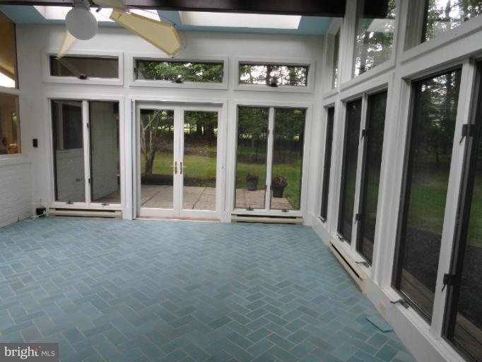 3515 Gardenview Road Pikesville, MD 21208 - Photo 23 of 25 Sunroom #2