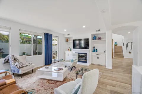 a view of livingroom with furniture and wooden floor