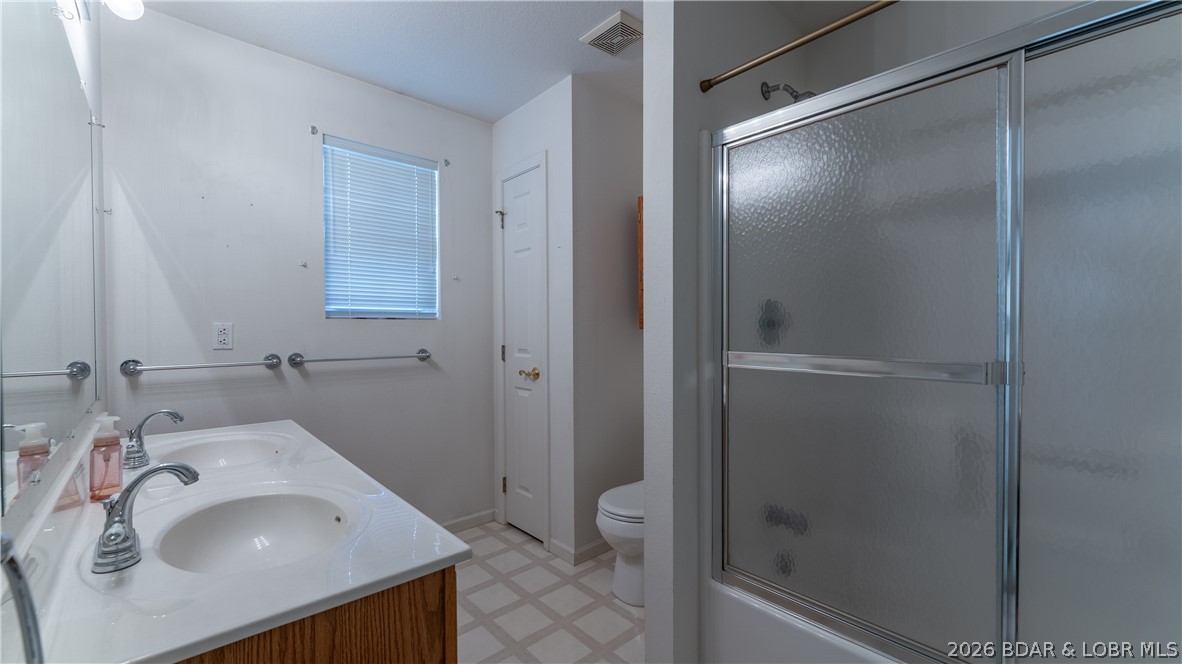 1725 Oak Bend Road Northeast Sunrise Beach, MO 65079 - Photo 15 of 31