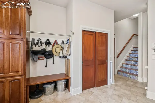 a view of a entryway with furniture
