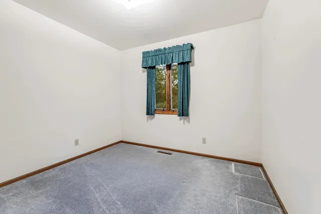 $499,000 | W8325 Larson Lane, New Lisbon, WI 53950