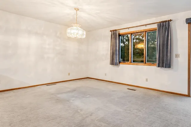 $499,000 | W8325 Larson Lane, New Lisbon, WI 53950