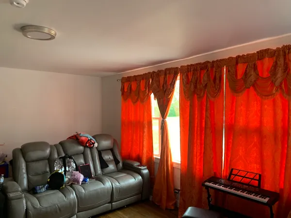 $3,860 | 3203 Oak Court, Hazel Crest, IL 60429