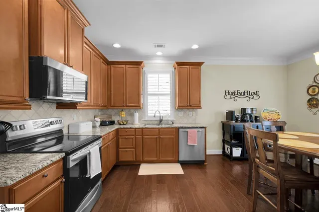 $399,000 | 39 Briarhill Drive, Simpsonville, SC 29680