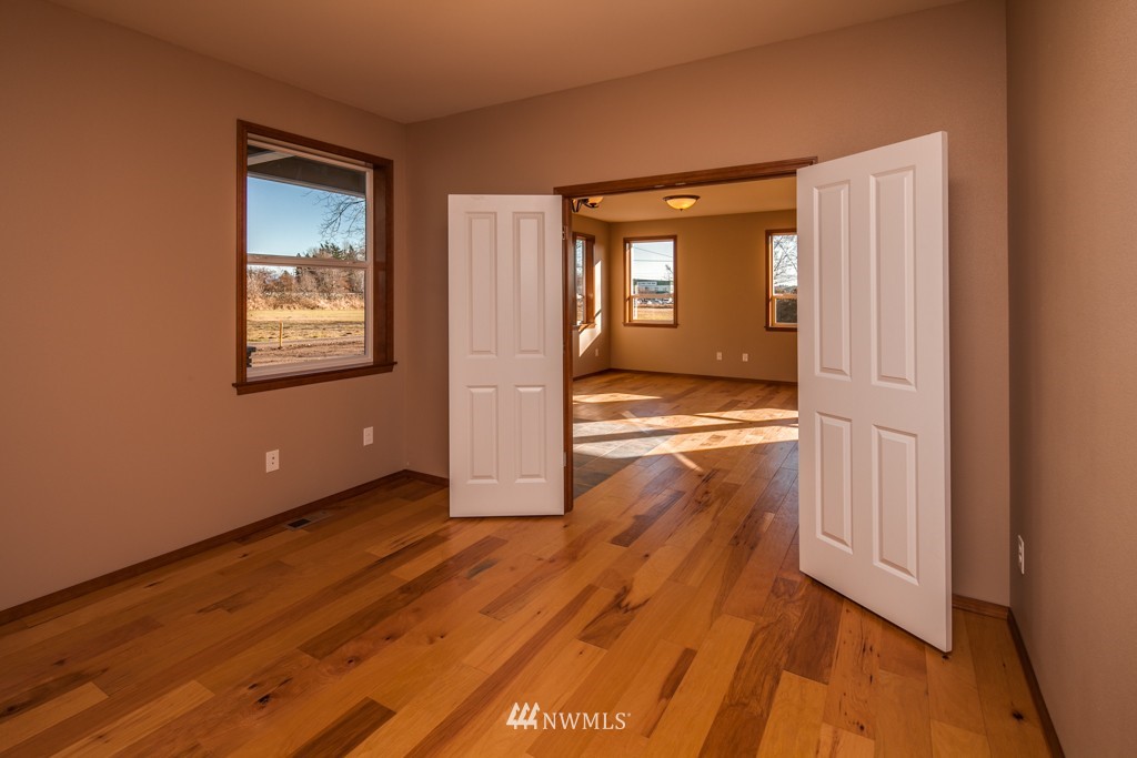 1379 West Smith Road Ferndale, WA 98248 - Photo 3 of 15