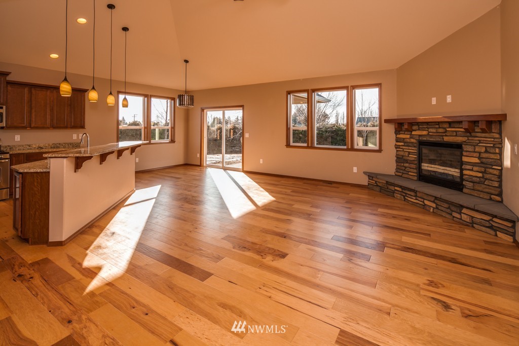 1379 West Smith Road Ferndale, WA 98248 - Photo 4 of 15