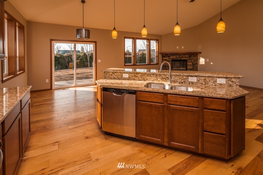 1379 West Smith Road Ferndale, WA 98248 - Photo 6 of 15