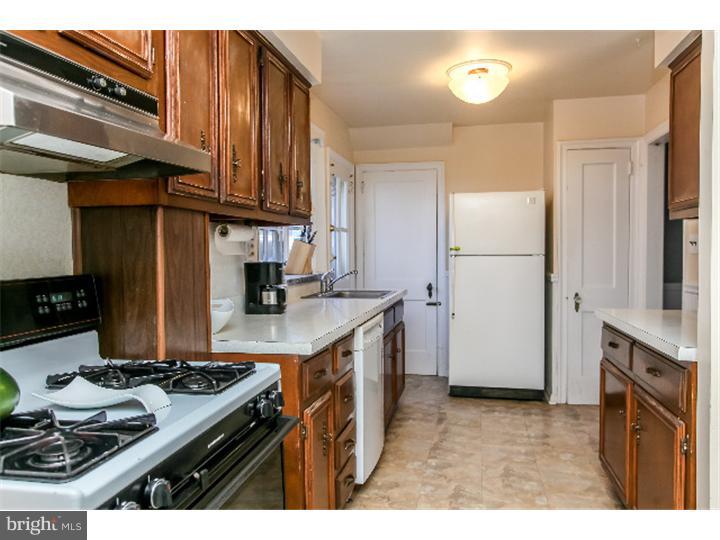 72 Harvard Road Havertown, PA 19083 - Photo 5 of 22
