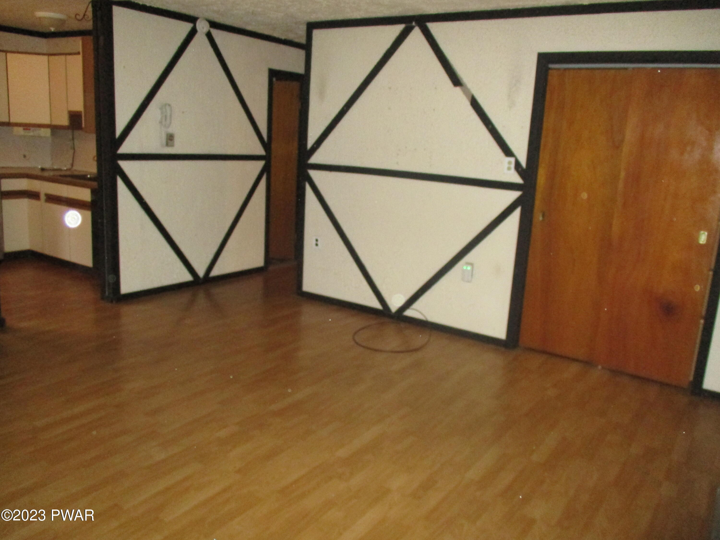 1068 Middle Ridge Drive Newfoundland, PA 18445 - Photo 2 of 19
