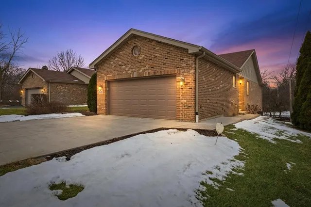 $309,900 | 3688 Warwick Drive, Crete, IL 60417
