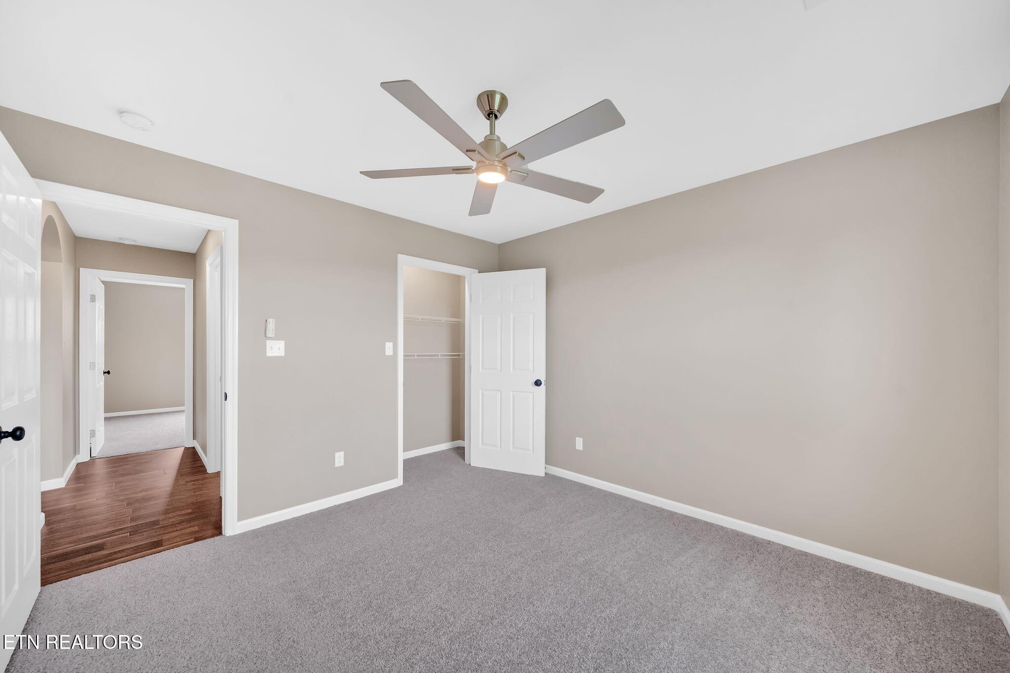 141 Middle Glen Road Maynardville, TN 37807 - Photo 28 of 41 wooden floor in an empty room