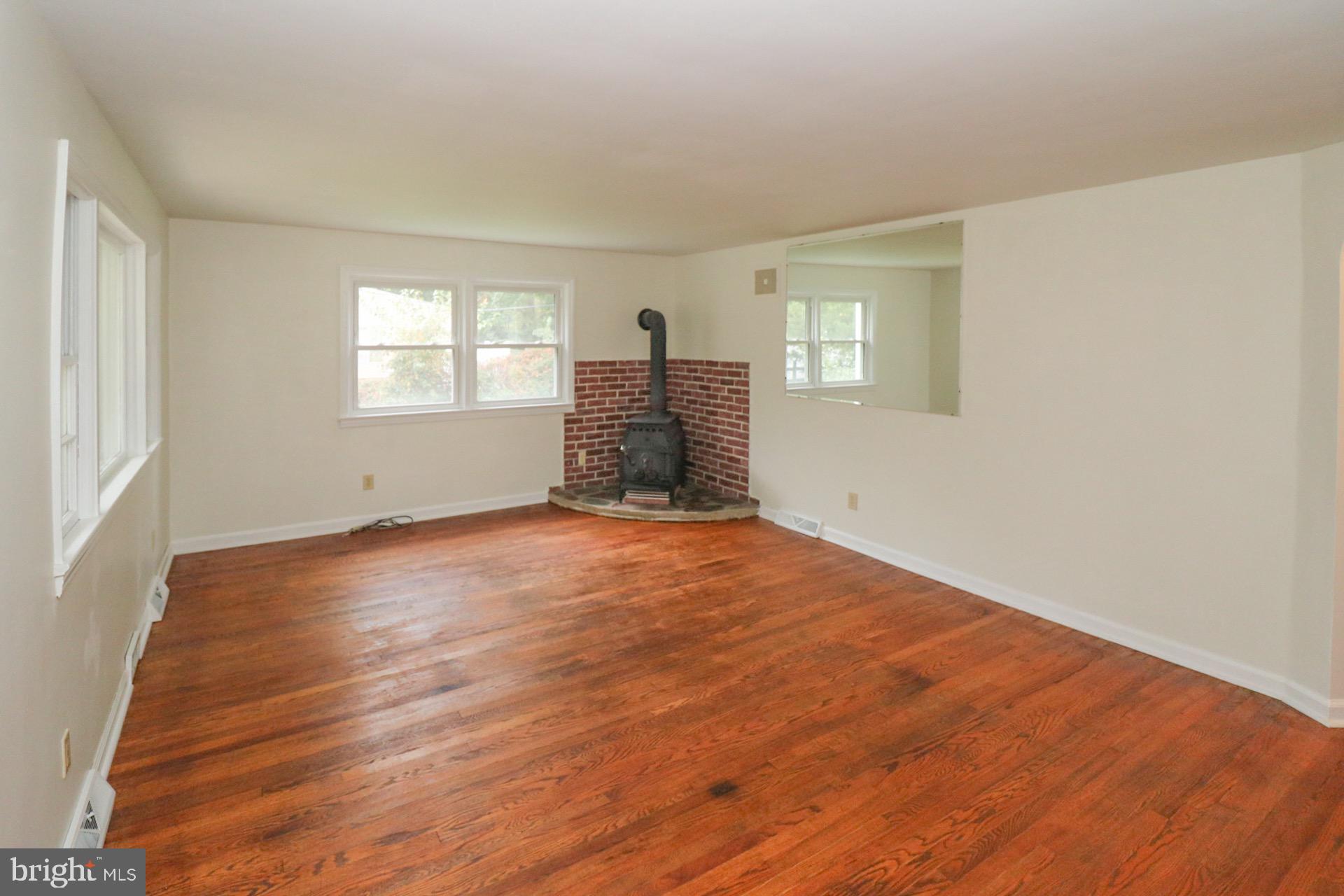 4414 Church Road Mount Laurel, NJ 08054 - Photo 4 of 29