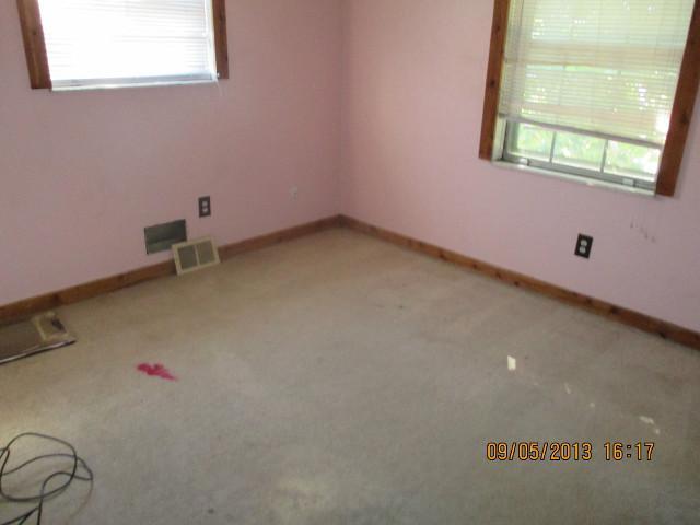 5708 Beechcroft Road, Unit L Columbus, OH 43229 - Photo 5 of 10 Gallery Image 5