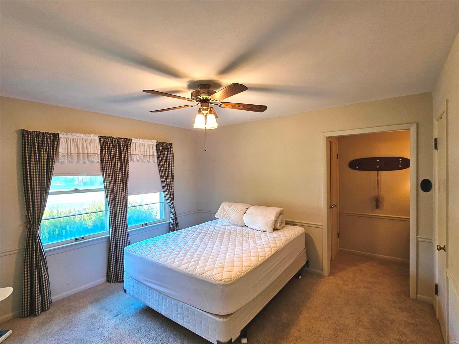 224 Newton Place Ballwin, MO 63021 - Photo 12 of 21