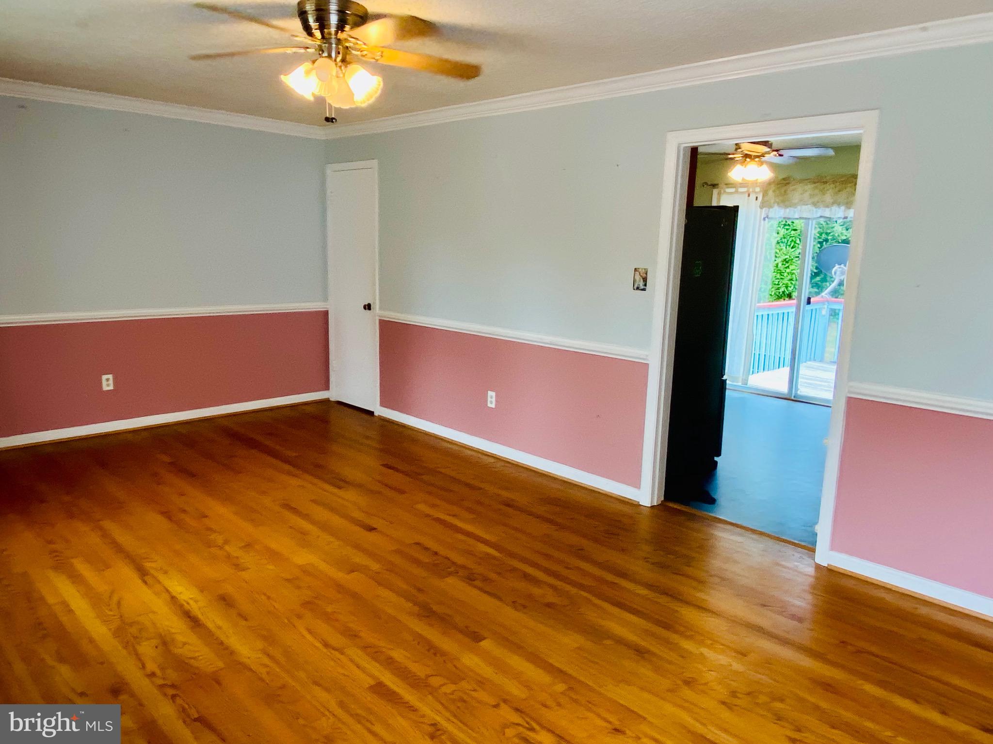 152 Oakview Drive Southeast Leesburg, VA 20175 - Photo 11 of 33