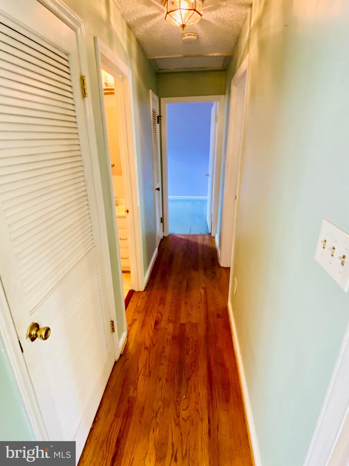 152 Oakview Drive Southeast Leesburg, VA 20175 - Photo 17 of 33