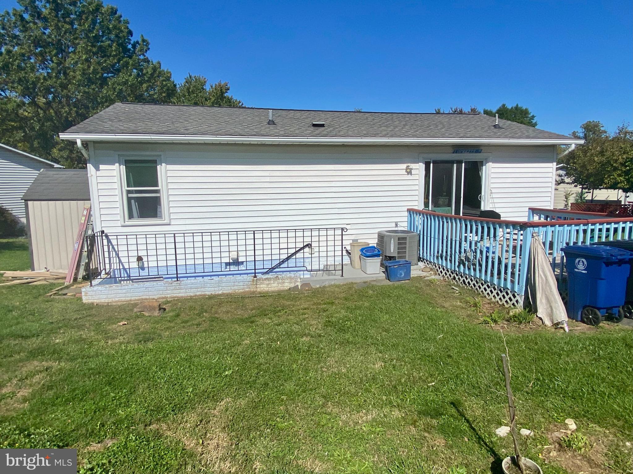 152 Oakview Drive Southeast Leesburg, VA 20175 - Photo 6 of 33