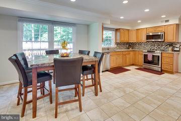 4858 Sideburn Road Fairfax, VA 22032 - Photo 11 of 30 Kitchen