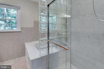 4858 Sideburn Road Fairfax, VA 22032 - Photo 13 of 30 Bath (Master)