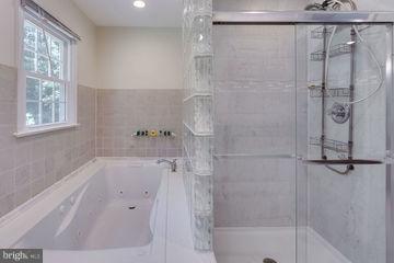 4858 Sideburn Road Fairfax, VA 22032 - Photo 14 of 30 Bath (Master)