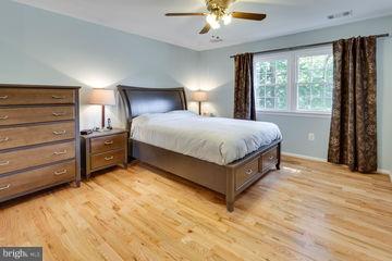 4858 Sideburn Road Fairfax, VA 22032 - Photo 16 of 30 Bedroom (Master)