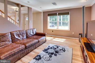 4858 Sideburn Road Fairfax, VA 22032 - Photo 8 of 30 Family Room