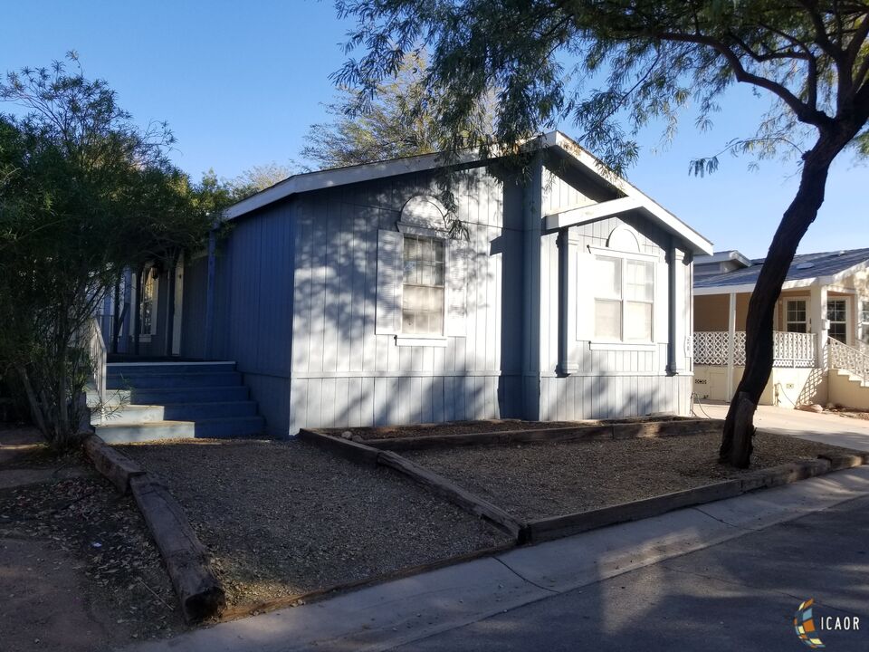 1601 Drew Road, Unit 28 El Centro, CA 92243 - Photo 4 of 16 Gallery Image 4