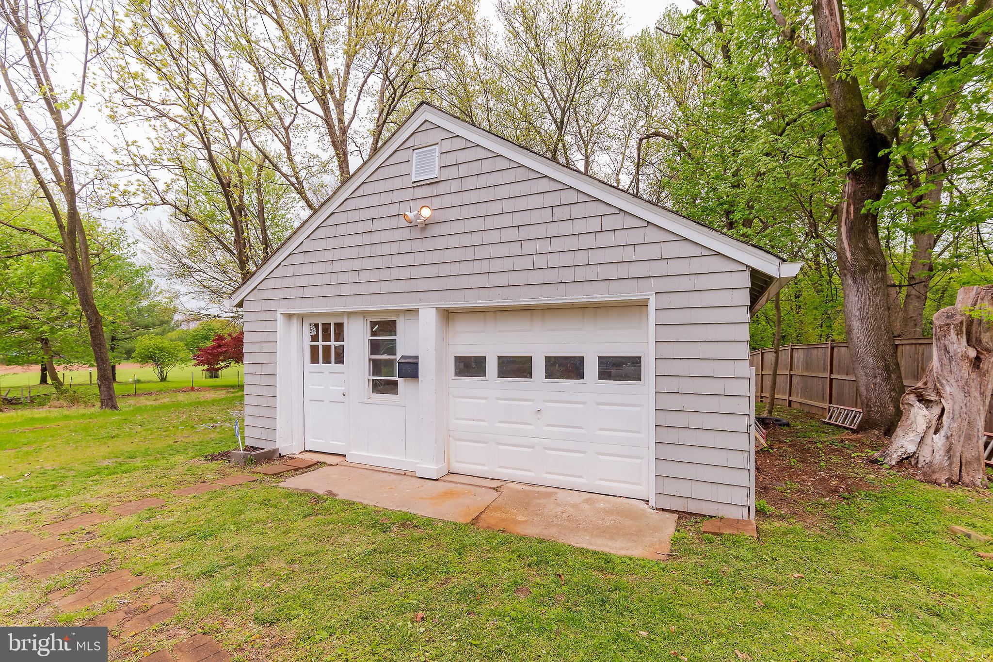 14147 Darnestown Road Germantown, MD 20874 - Photo 6 of 50 Gallery Image 6