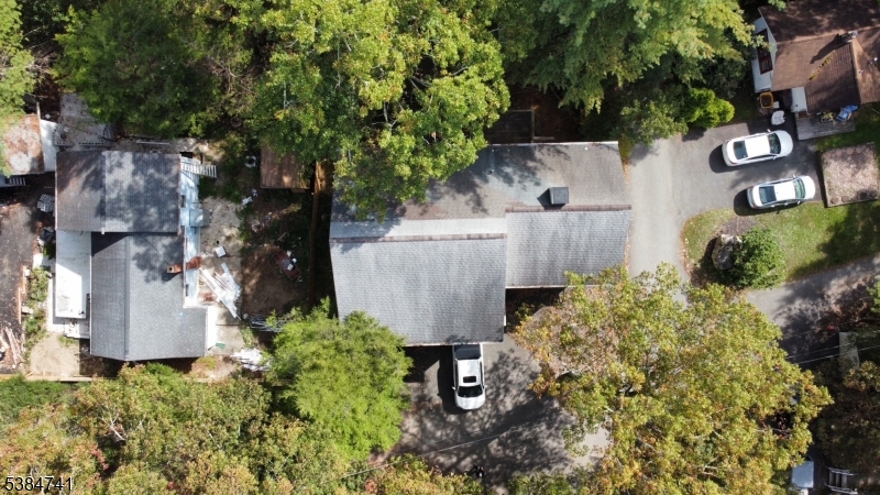 5327 Berkshire Valley Road, Unit 5 Oak Ridge, NJ 07438 - Photo 26 of 32 a view of a garden