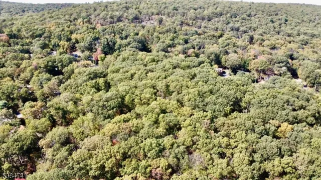 $269,000 | 5327 Berkshire Valley Road, Unit 5, Oak Ridge, NJ 07438