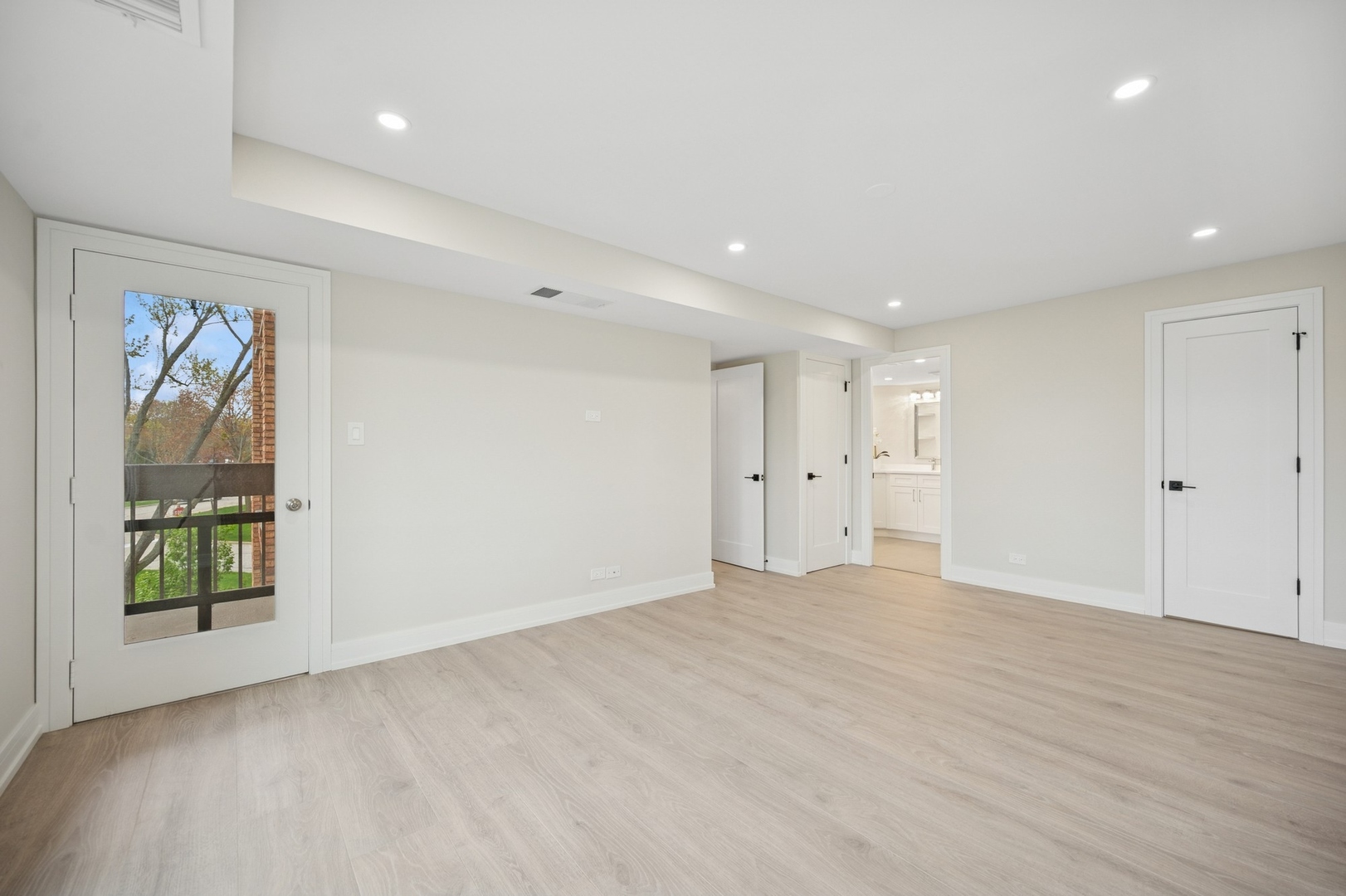 3801 Mission Hills Road, Unit 210 Northbrook, IL 60062 - Photo 16 of 26 Gallery Image 16