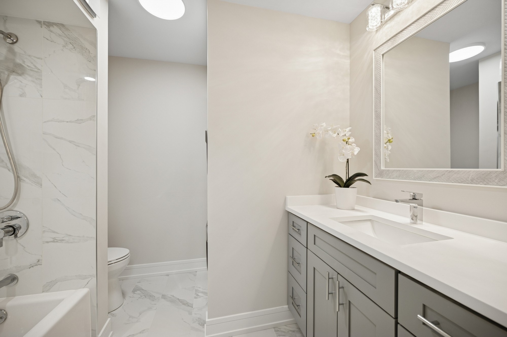3801 Mission Hills Road, Unit 210 Northbrook, IL 60062 - Photo 21 of 26 Gallery Image 21