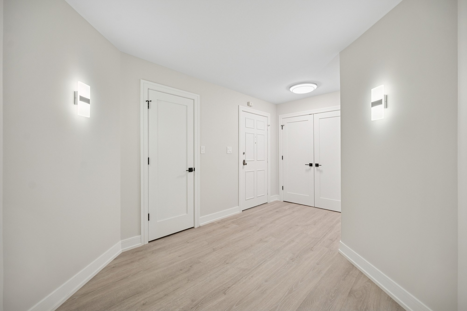3801 Mission Hills Road, Unit 210 Northbrook, IL 60062 - Photo 3 of 26 Gallery Image 3