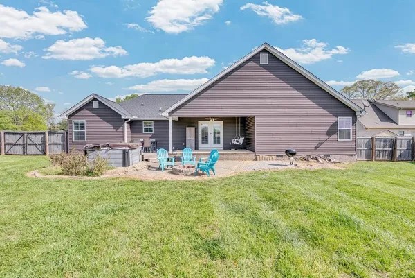 $355,000 | 610 North McBroom Chapel Road, Cookeville, TN 38501