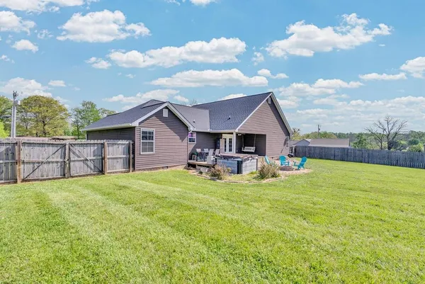 $355,000 | 610 North McBroom Chapel Road, Cookeville, TN 38501