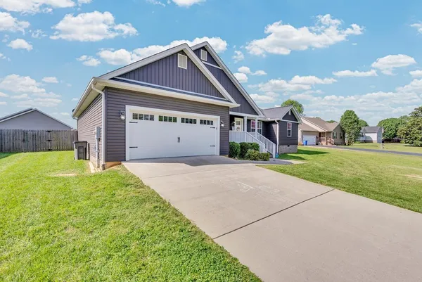 $355,000 | 610 North McBroom Chapel Road, Cookeville, TN 38501